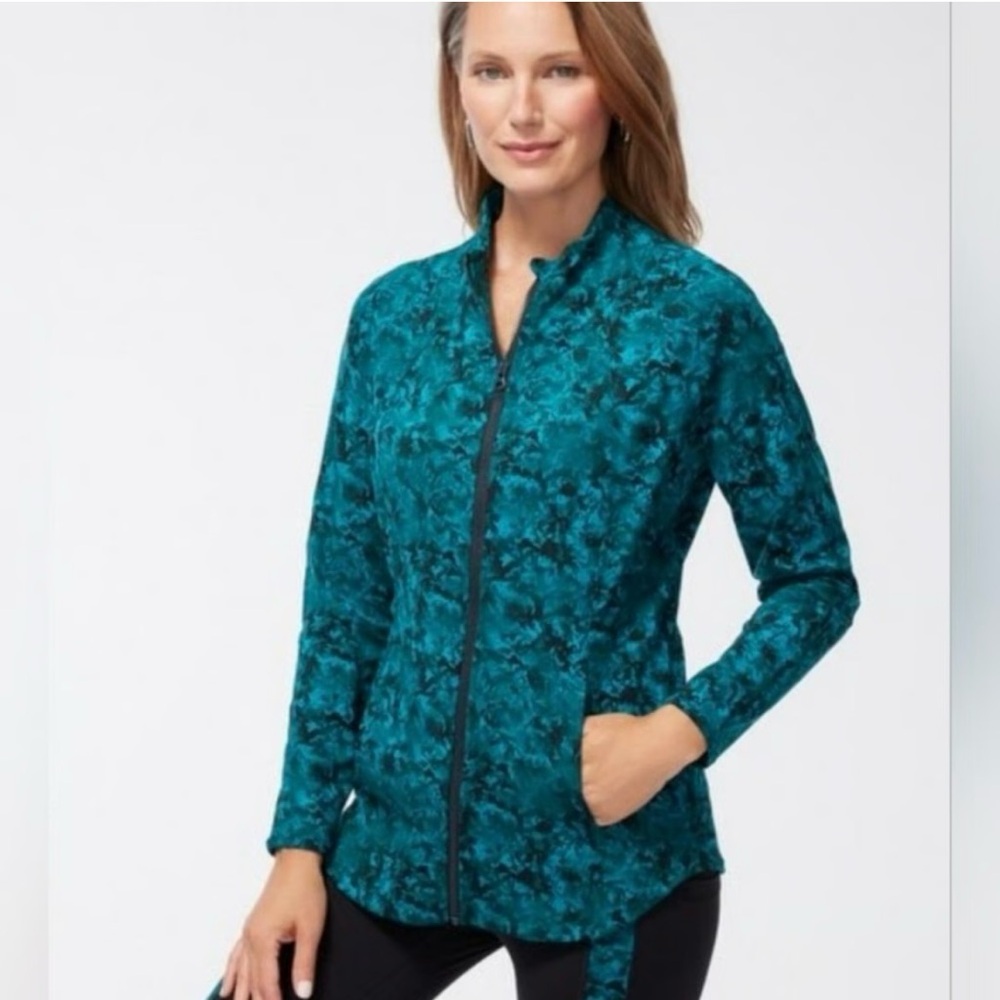 Chico’s Zenergy Blue Green Teal Abstract Print Seamed Jacket Chico’s size 3 XL